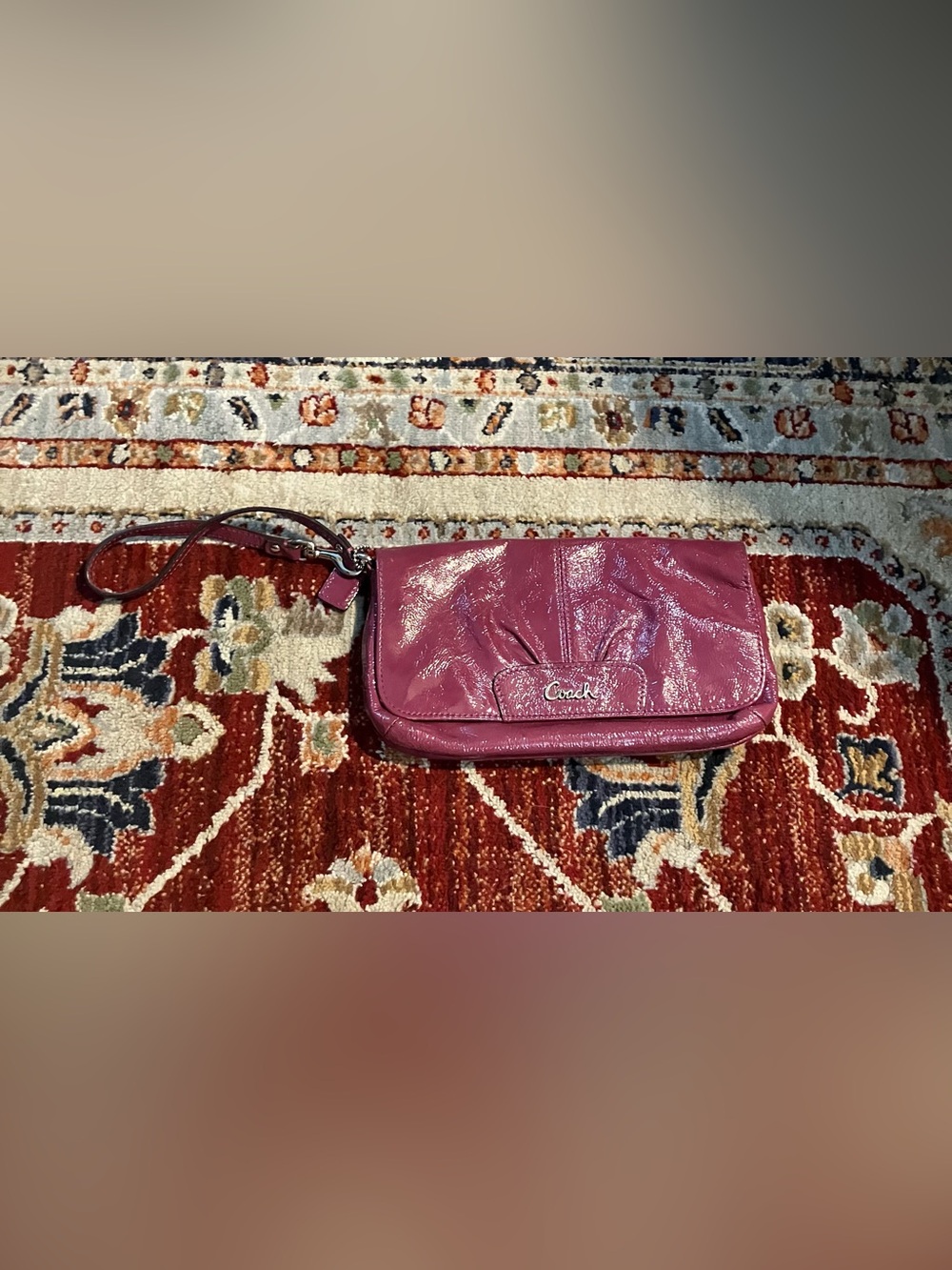 Coach Patent Leather Wristlet Clutch Pink